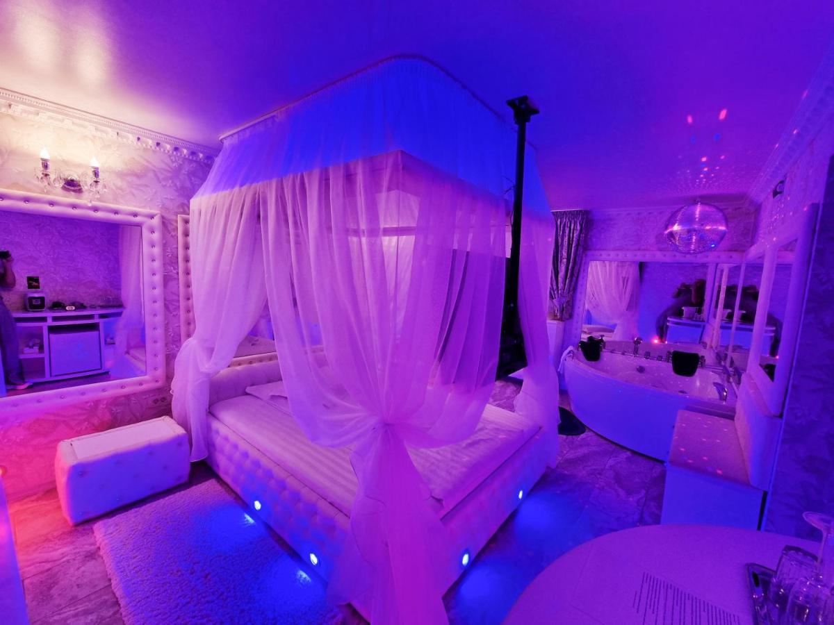 Anadi Hotel Boutique Μπρασόβ Εξωτερικό φωτογραφία